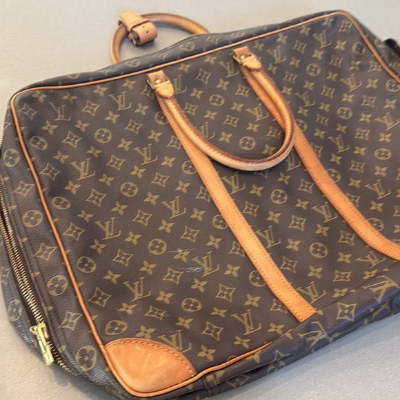 Louis Vuitton Brown Monogram Travel Bag - Picture 2 of 9